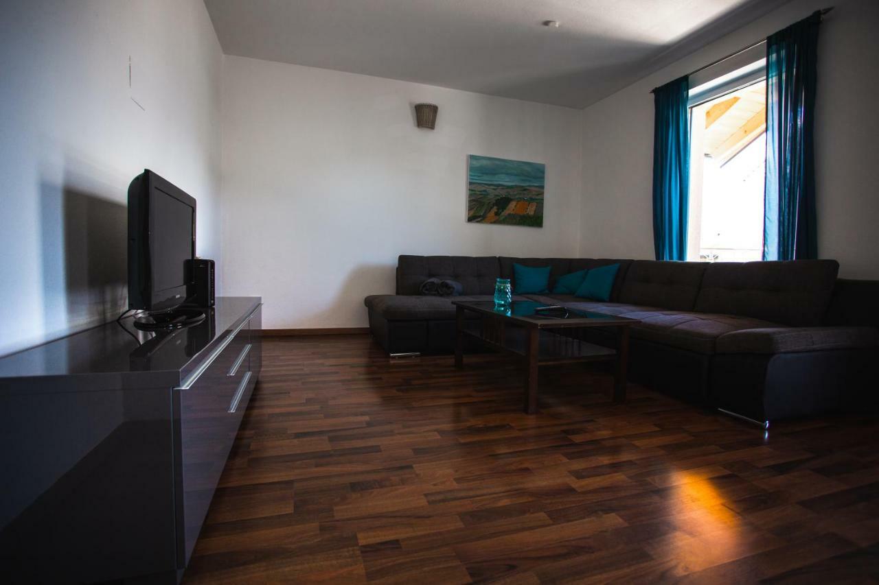 Peter'S Apartment Koppl Екстериор снимка